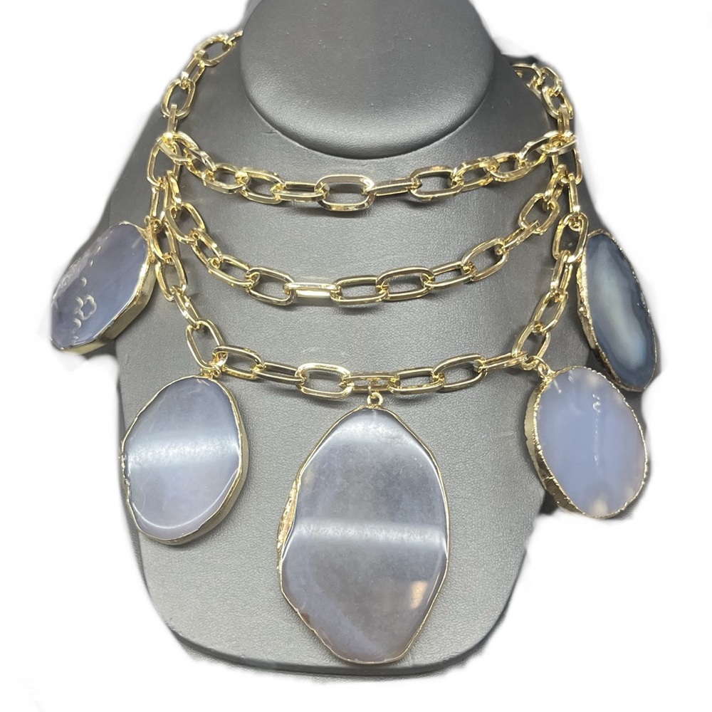 NWT ⚜️💎⚜️ Natasha Couture Fabulous Semi Precious Stone Charms Necklace - Picture 1 of 6
